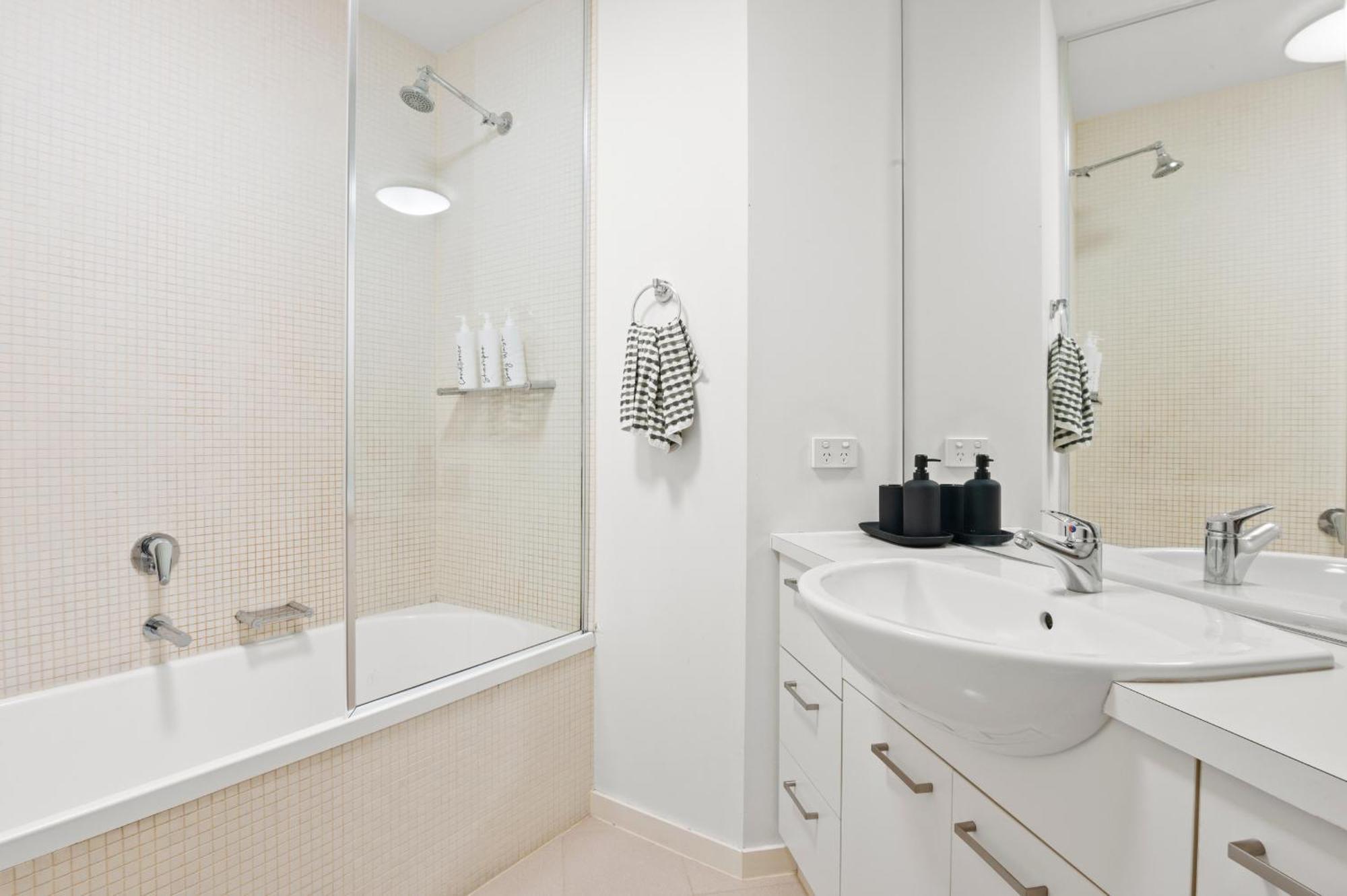 Sea View, Gym & Pool, 2 Bedrooms 2 Bathrooms Melbourne Ngoại thất bức ảnh